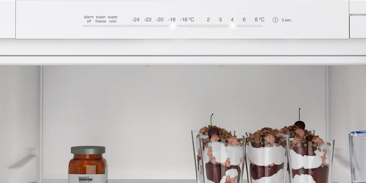 Bosch Serie 2 KIN96NSE0 køle-/fryseskab Indbygget 290 L Hvid