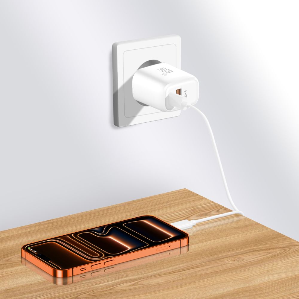 Tech Protect Nca45 W Gan 2 Port Netværksopladder Pd 45 W / Qc3.0 + Lightning Kabel Hvid