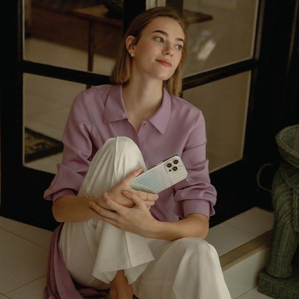 Uniq Coehl Linear case til iPhone 14 Pro