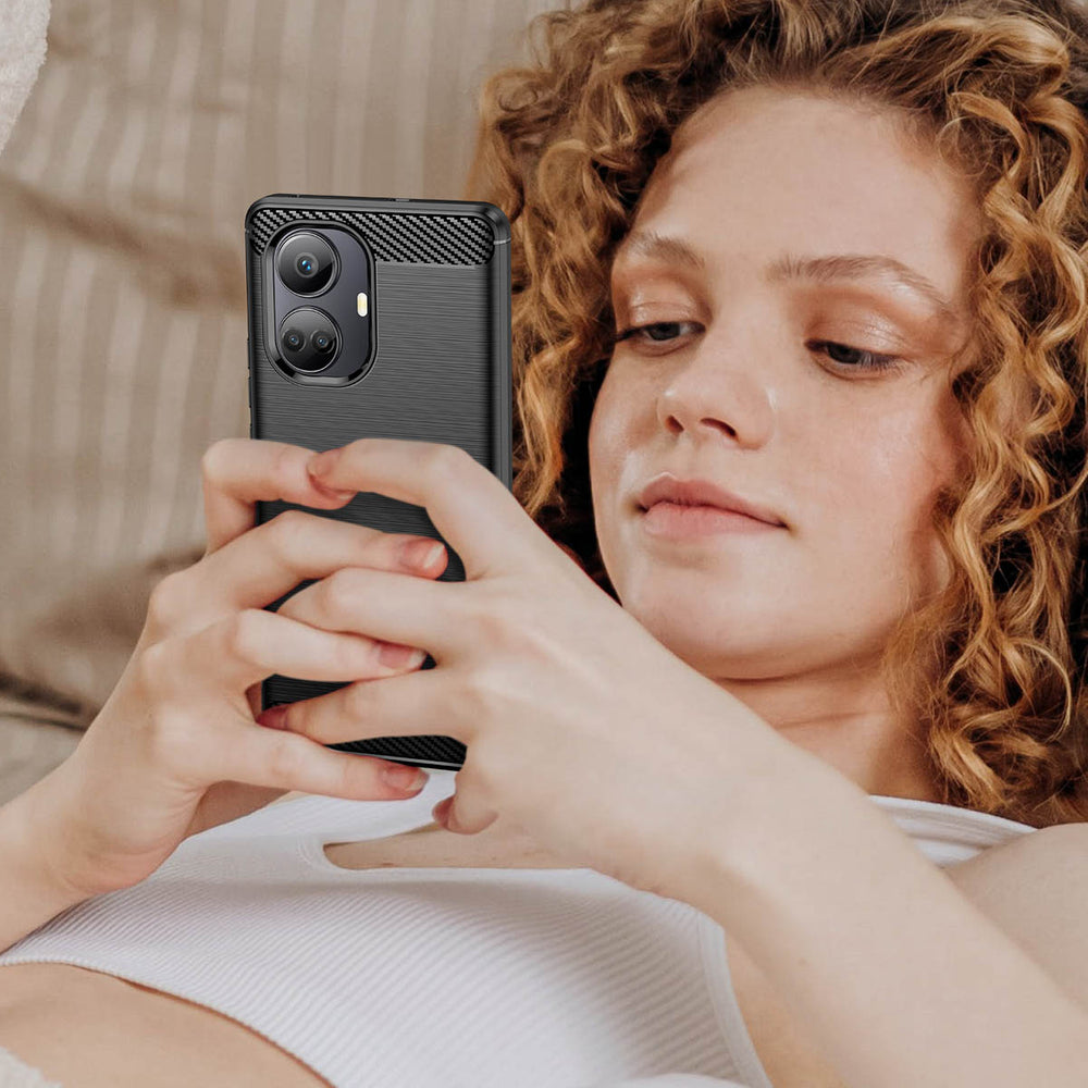 Carbon Case til Realme 10 Pro+ fleksibelt silikone carbon cover sort
