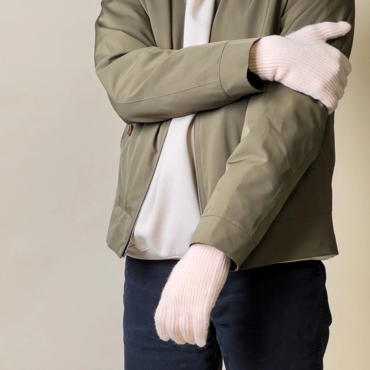 Trådede telefonhandsker med udskæringer til fingre - lyserøde