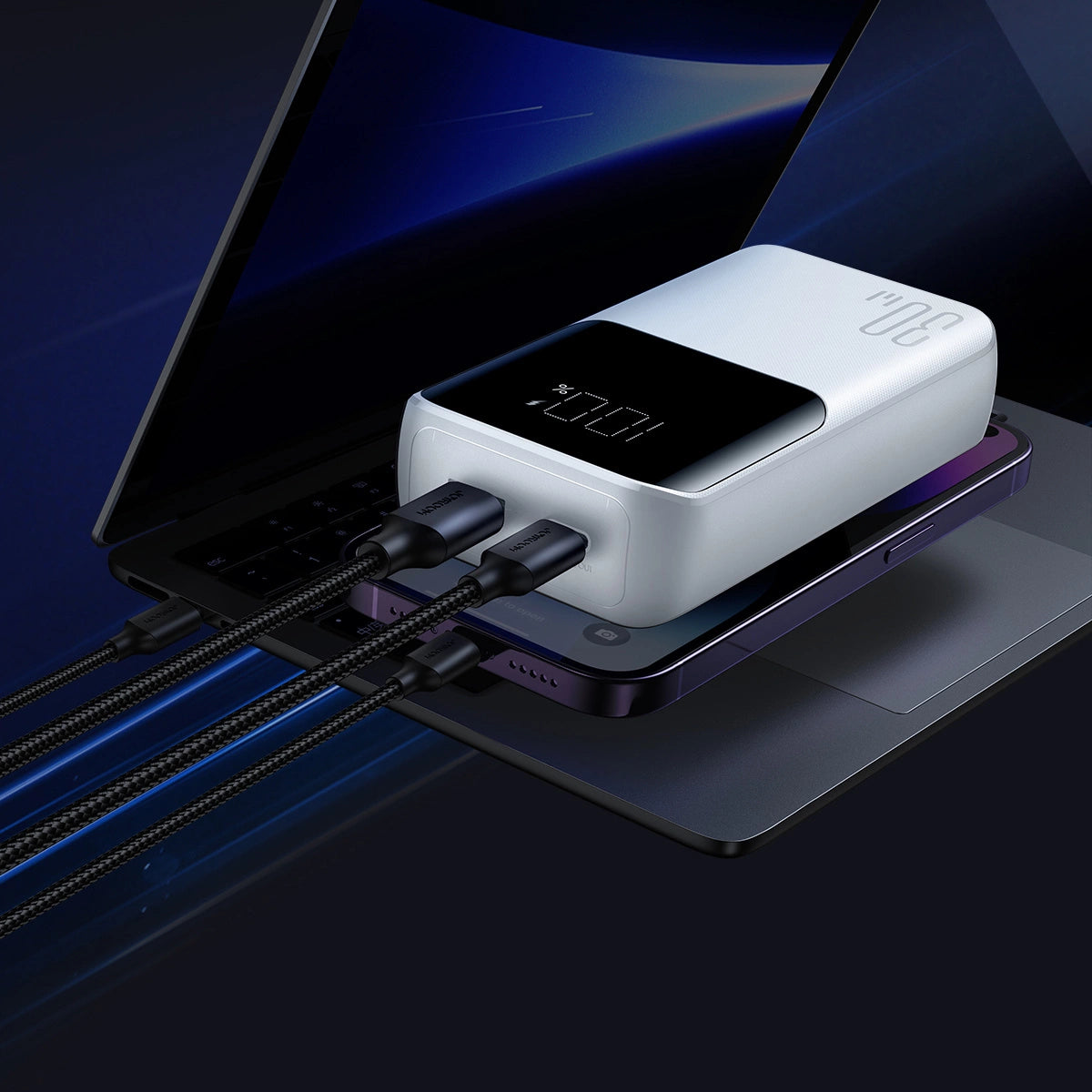 Mini powerbank med indbyggede kabler Joyroom JR-PBC06 30W 10000mAh - hvid