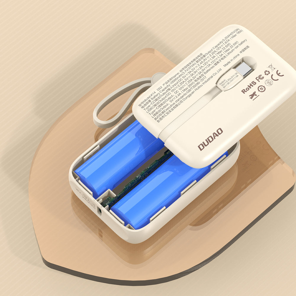 Dudao K14 10000mAh powerbank med USB-C / Lightning-kabler - beige