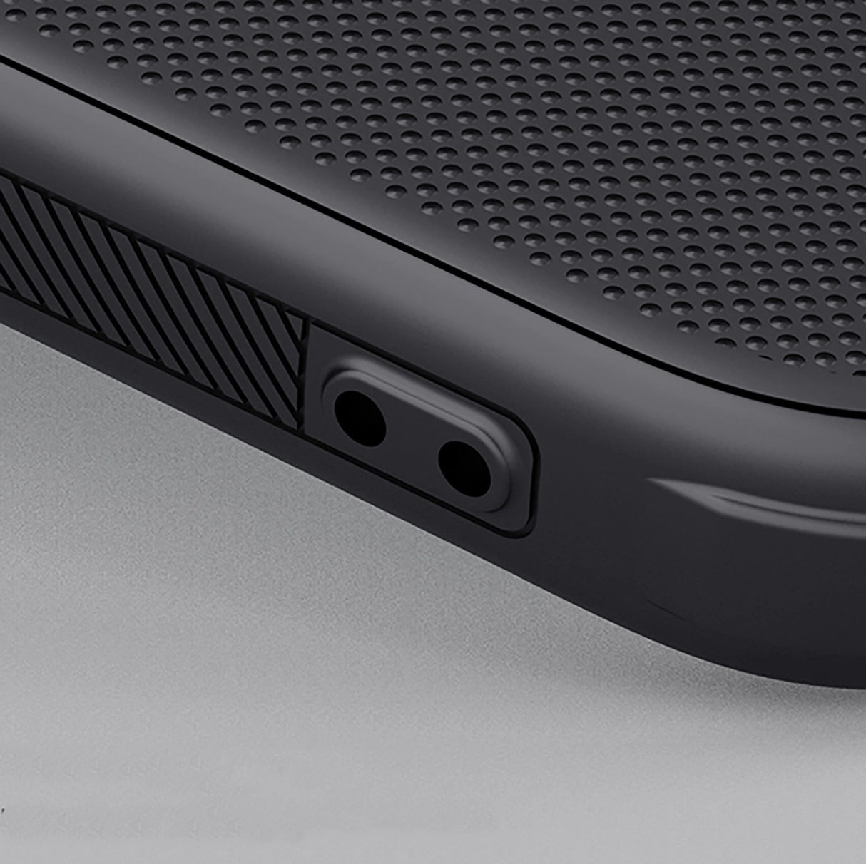 Nillkin Super Frosted Shield Pro Magnetic Case for iPhone 16 - black