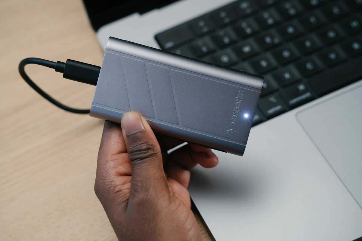 Verbatim TurboMetal SSD USB4 1TB USB Type-C USB4 Gen 2x2 Sølv