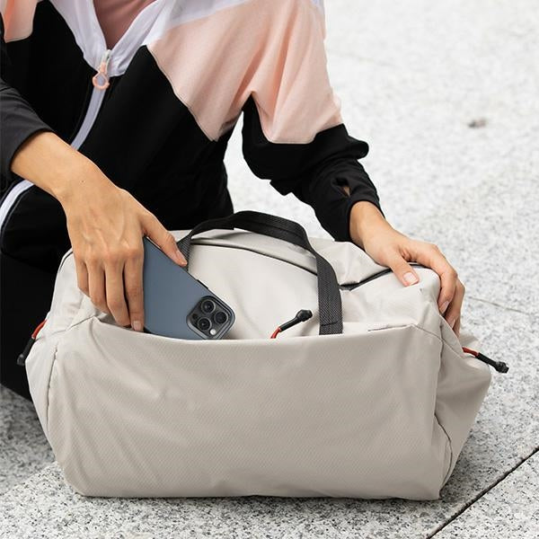 Uniq Lyden DS iPhone 15 Pro 6.1" Magclick Opladningsanlæg kanarigul-flintgrå