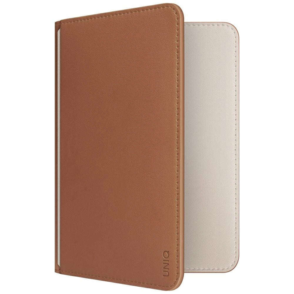 Uniq Belmont Passport Case med Apple Find My RFID Blocking Caramel Beige