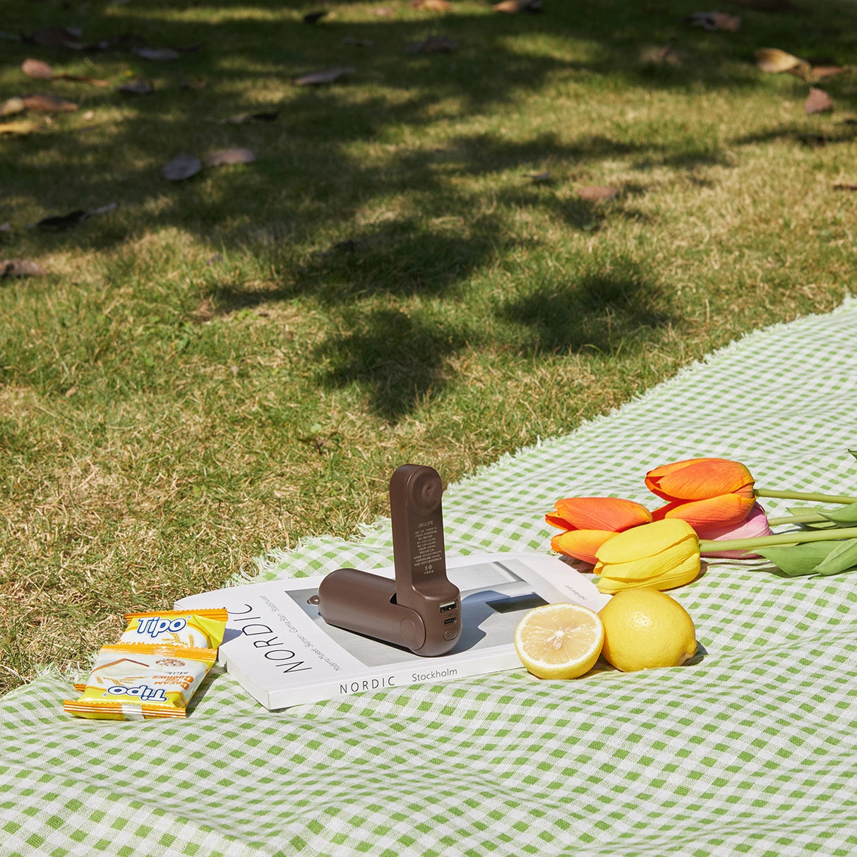 Jisulife håndholdt ventilator Life8 Plus Portable USB-ventilator med Power Bank-funktion 4500mAh og lommelygte - Brunt