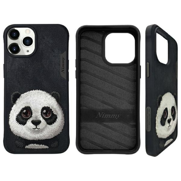 Nimmy Big Eyed Pet 2.0 Panda fodtøj til iPhone 15 Pro - sort