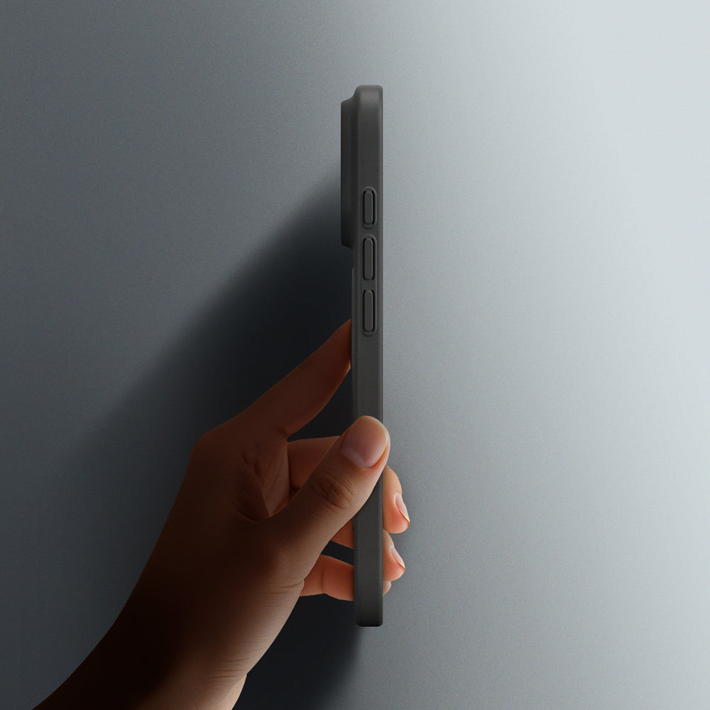 AmazingThing Minimal Air Case til iPhone 17 Pro Kompatibel med MagSafe - sort