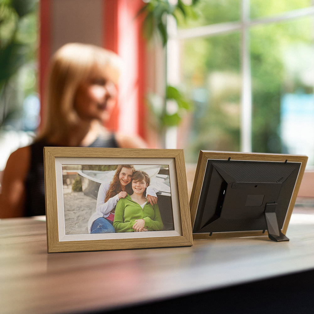 Wozinsky WRC-32 10.1" Digital Photo Frame with Frameo 32GB App - Light Brown
