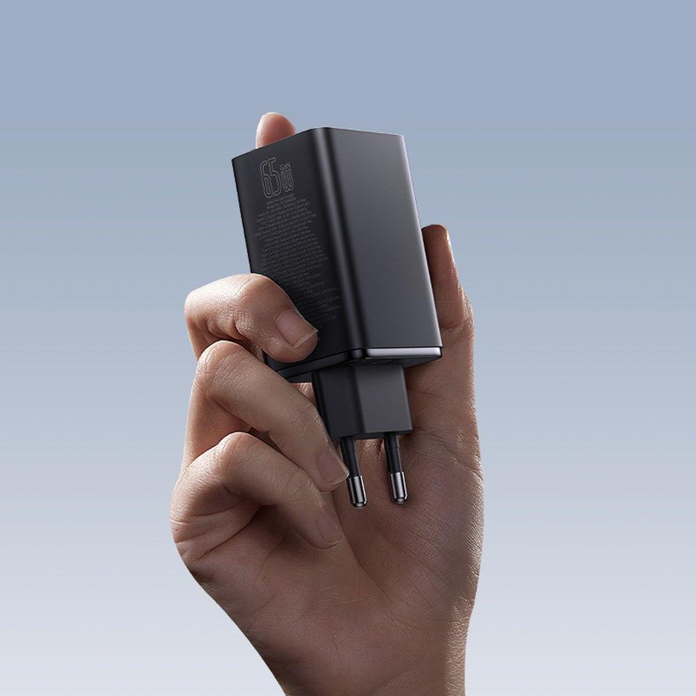 Baseus GaN6 Pro oplader 65W 2 x USB-C 2 x USB-A med sort USB-C kabel 100W 1m - sort