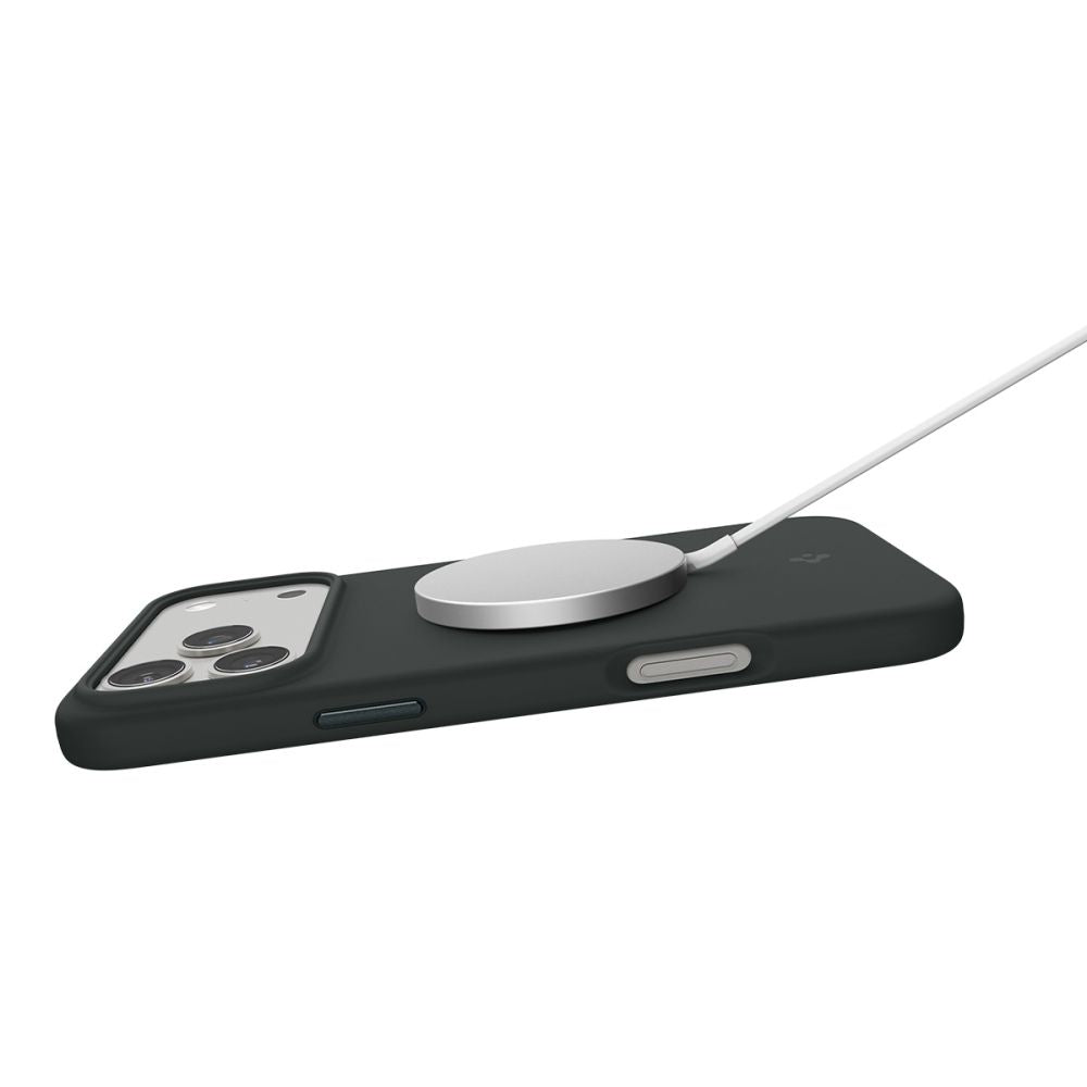 Spigen Silicone Fit MagSafe Case til iPhone 17 Pro Max - Grøn