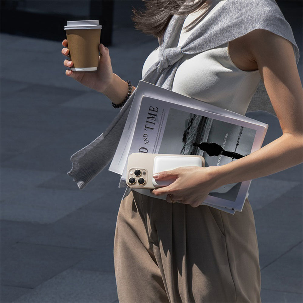 Baseus EnerFill FM11 Ultra-Mini 10000mAh 22.5W MagSafe Kompatibel Power Bank med Baseus Simple USB-C 20V/3A 30cm Kabel - Hvid