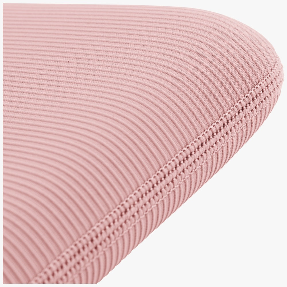 Uniq Cyprus Ridge Edition Laptop Sleeve til 14" bærbare computere, vandtæt neopren, pink