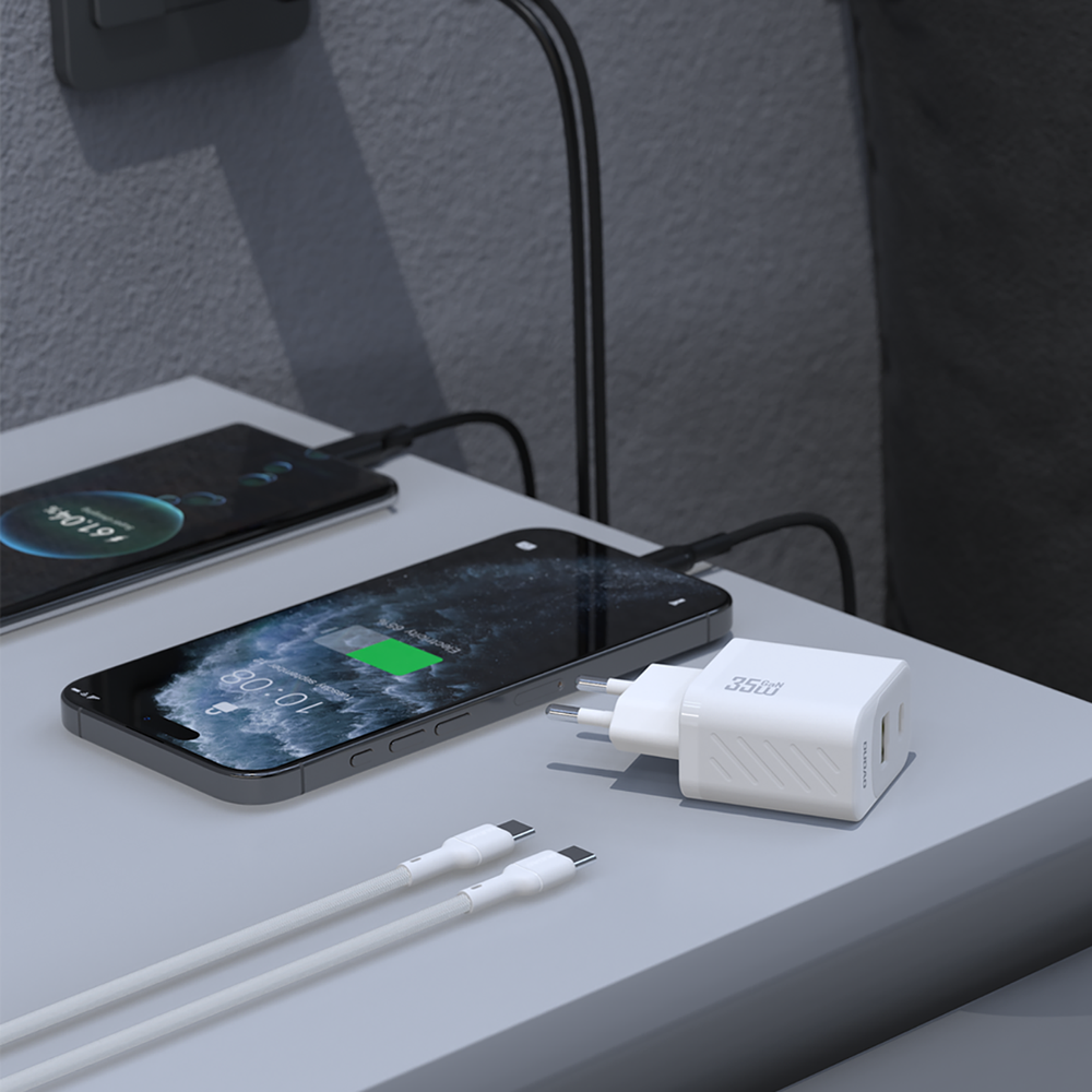 Dudao A27MaxCEU PD QC 35W USB-A USB-C Wall Charger med USB-C-kabel - hvid