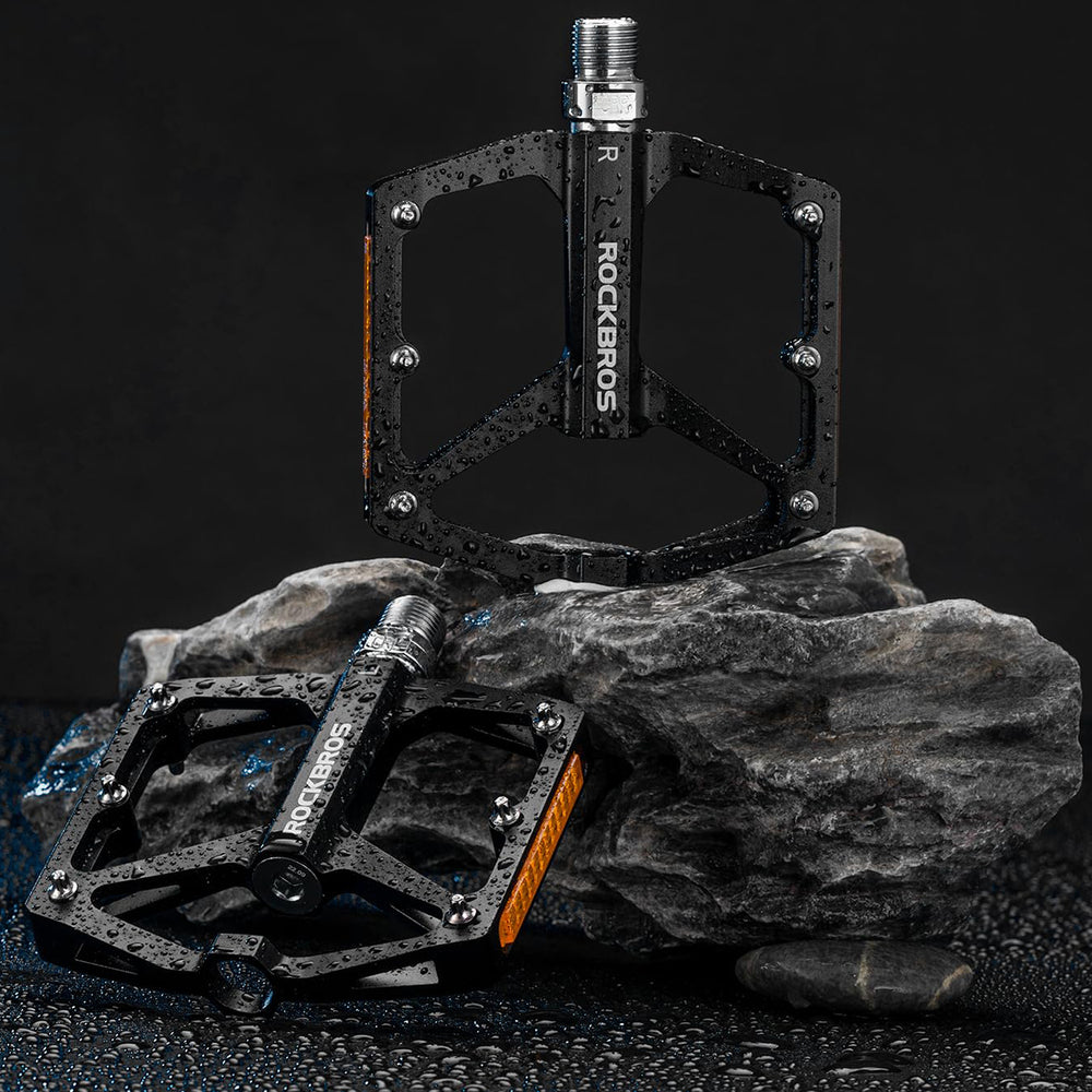 Rockbros K371 Reflective Aluminum Bicycle Pedals with Sealed Bearings - Black