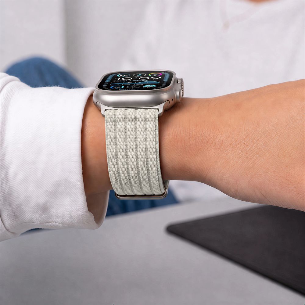Tech-Protect Nylon Sport Strap for Apple Watch 44 / 45 / 46 / 49 mm - Beige