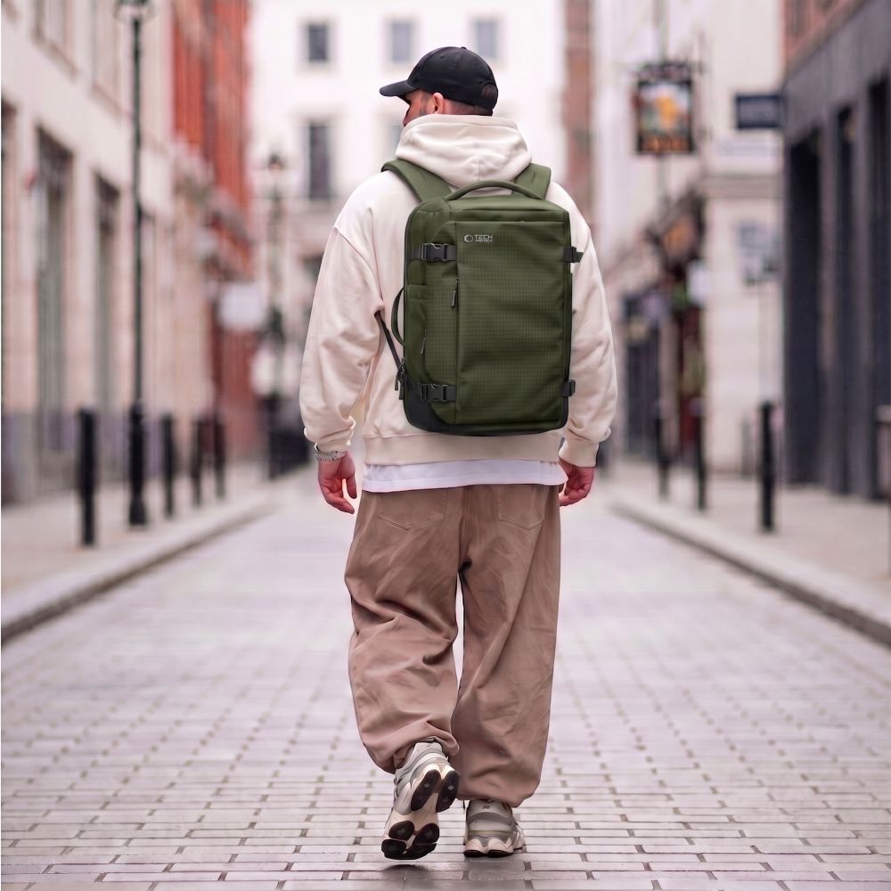 Tech-Protect Defender S70 RYANAIR & WIZZAIR 24L Laptop Backpack - Dark Green