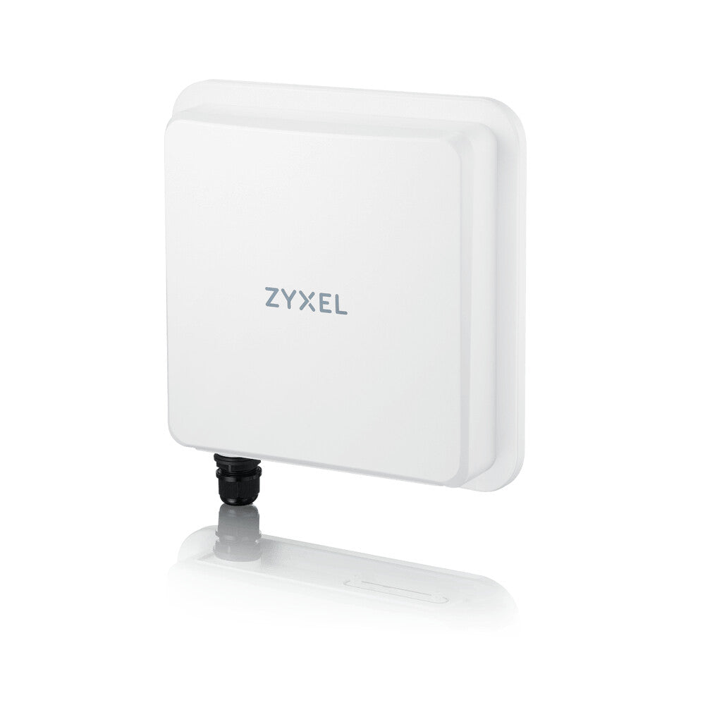Zyxel Nebula FWA710 5G Outdoor PoE Router med 1 års Nebula Pro Licens