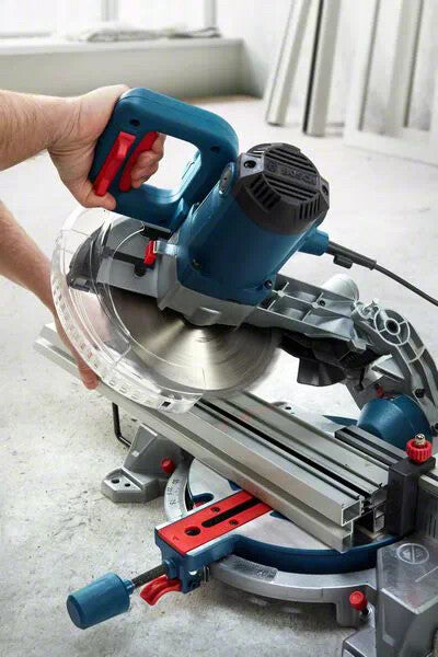 Bosch GCM 216 4800 rpm 1300 W