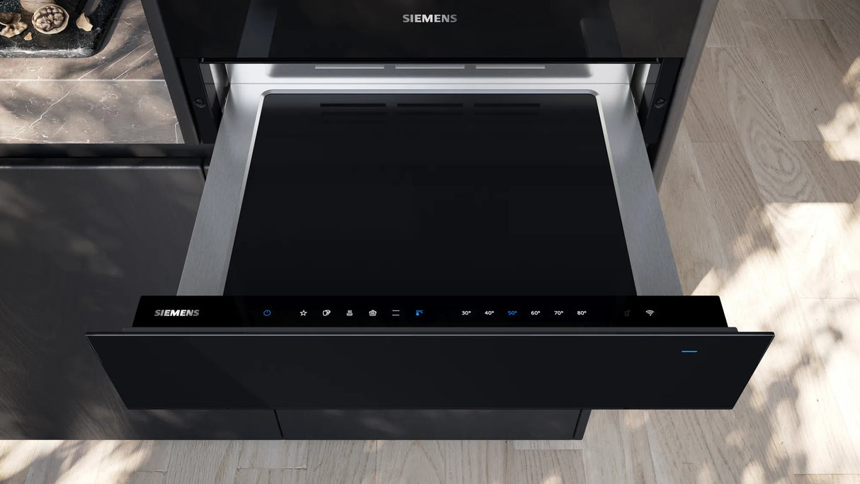 Siemens iQ700 BI710C1B1 varmeskuffe og -skab 20 L 12 kuverter 820 W Rustfrit stål