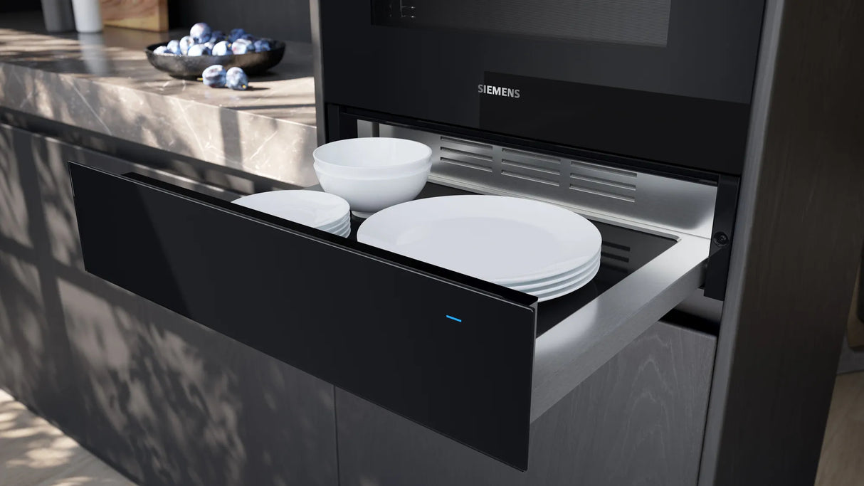 Siemens iQ700 BI710C1B1 varmeskuffe og -skab 20 L 12 kuverter 820 W Rustfrit stål