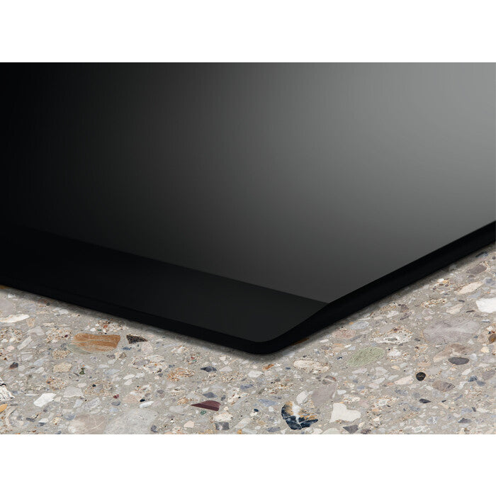 Electrolux LIV63431BK Sort Indbygget 60 cm Zone induktionskogeplade 4 zone(s)
