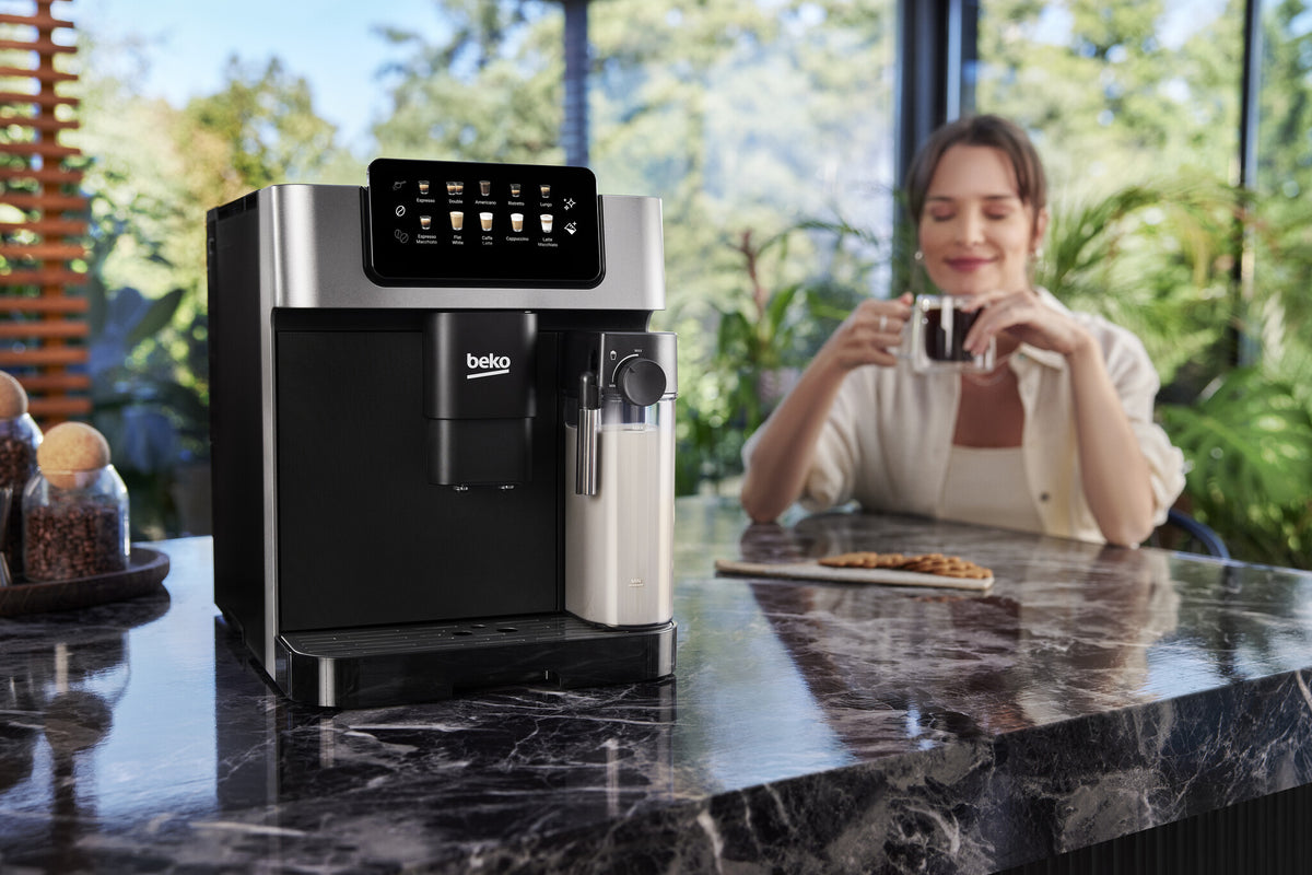 Beko CEG7304X CaffeExperto Bean To Cup Coffee Machine with Integrated Milk Jug