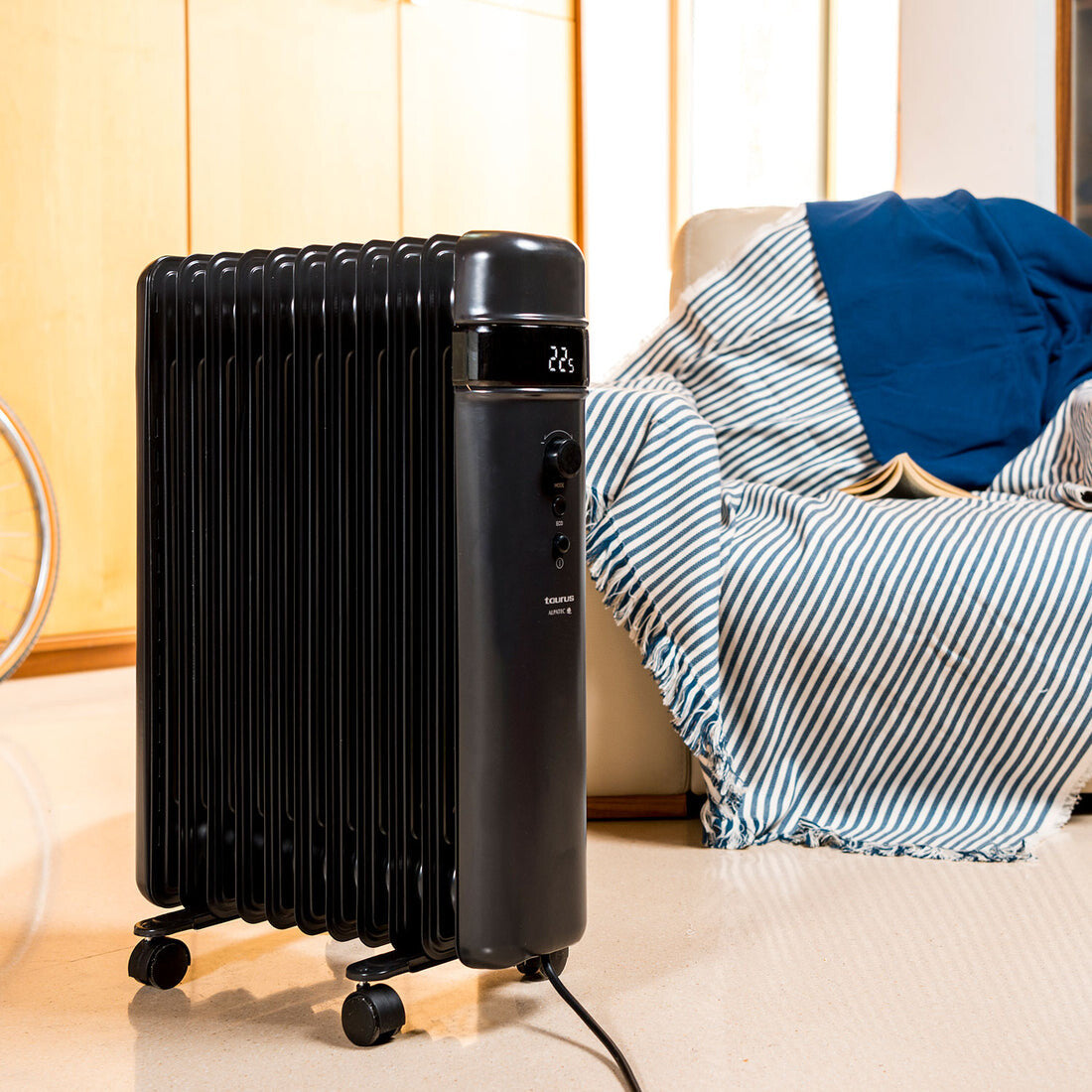 Taurus AGADIR 2500 Indendørs Sort 2500 W Olie elektrisk områdevarmer