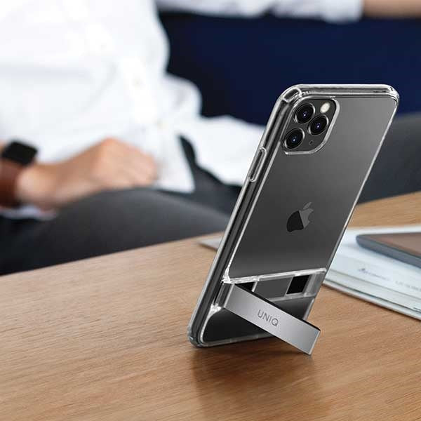 Uniq Cabrio case for iPhone 11 Pro - transparent