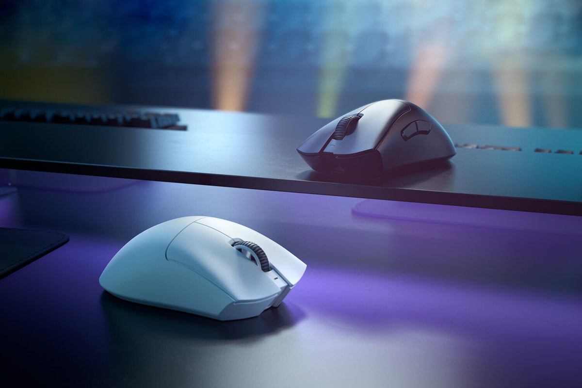 Razer DeathAdder V3 Pro mus Spil Højre hånd RF Wireless + USB Type-C Optisk 30000 dpi