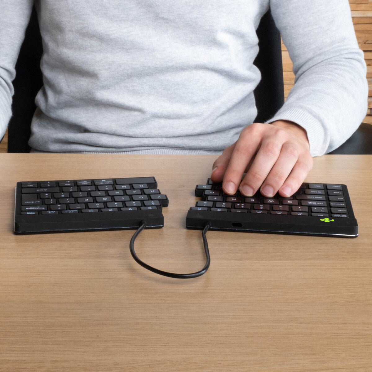 R-Go Tools Ergonomisch toetsenbord R-Go Split Break met pauzesoftware, gesplitst toetsenbord, QWERTY (UK), Bluetooth, zwart