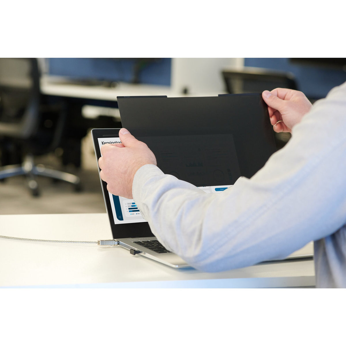 Kensington MagPro Notebook privacy-filter