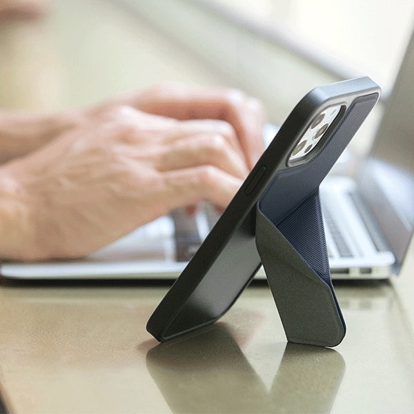 Uniq Transforma fodtøj til iPhone 12 Pro Max - grå