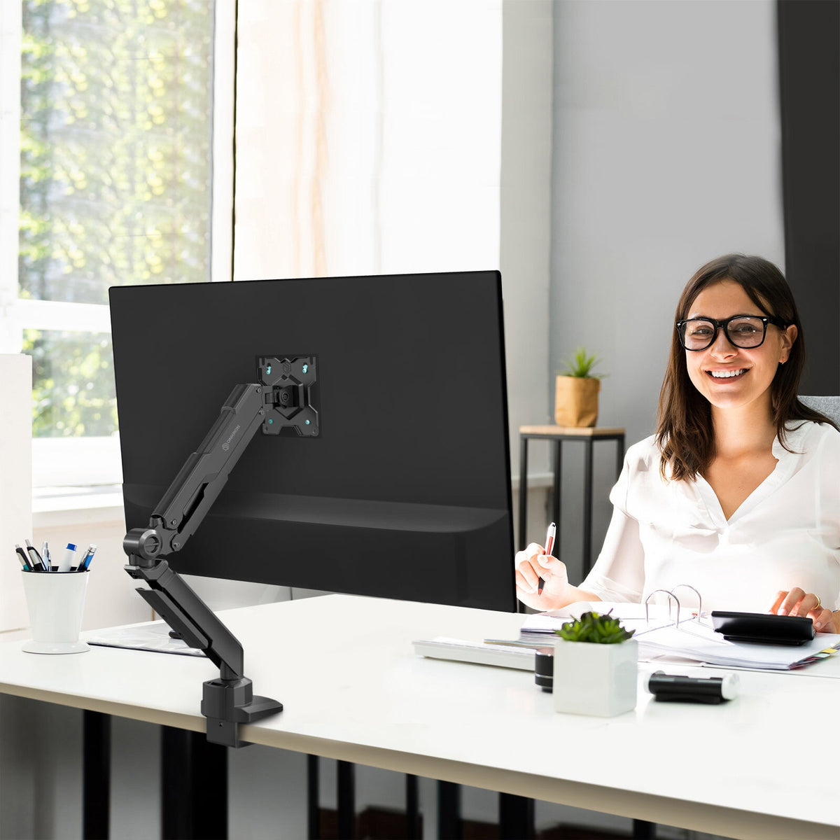 ONKRON G90 86,4 cm (34") Skrivebord Sort