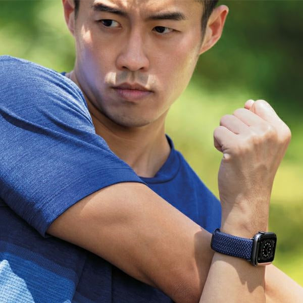 Uniq Aspen flettet rem til Apple Watch 1/2/3/4/5/6/7/8/SE/SE2 40/38/41 mm - Grå