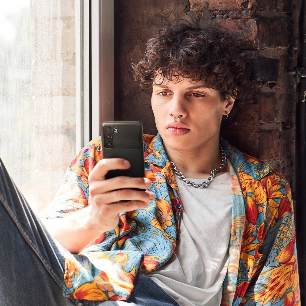 Spigen Rugged Armor Case til Samsung Galaxy S21 FE - Matte sort