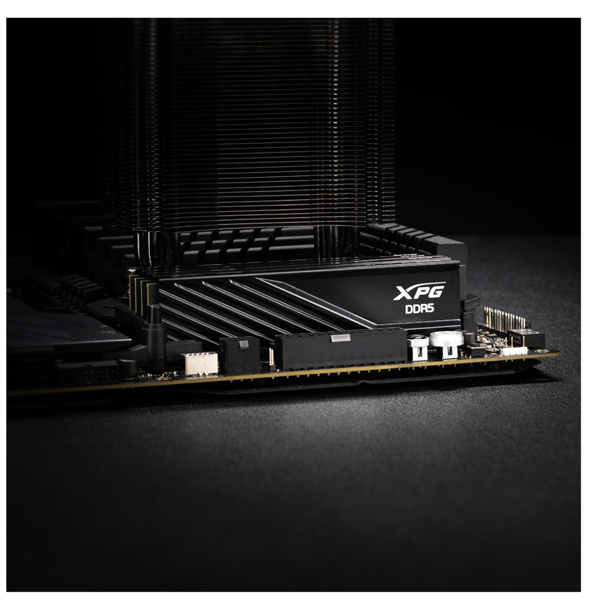 XPG LANCER BLADE DDR5 memory module 16 GB 2 x 8 GB 288-pin DIMM ECC