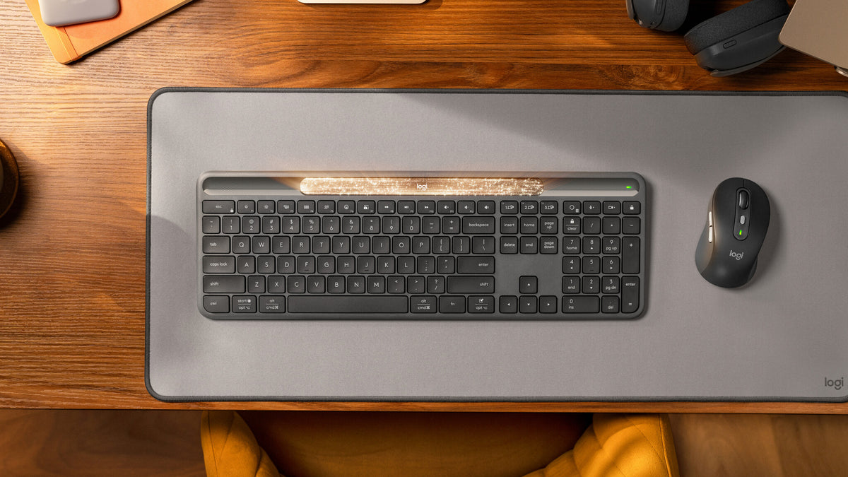 Logitech Signature Slim Solar + K980 tastatur Universel RF trådløs + Bluetooth QWERTY Dansk, Finsk, Norsk, Svensk Grafit