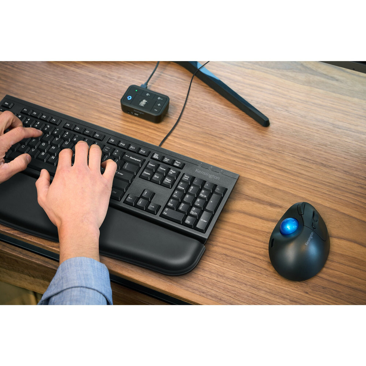 Kensington KB100 EQ tastatur i fuld størrelse med ledning
