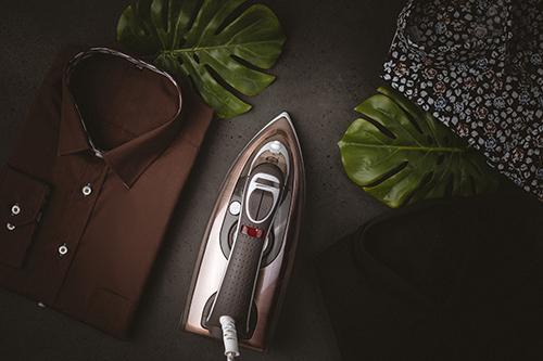 Adler AD 5030 iron Steam iron Ceramic soleplate 3000 W Brown, Grey, White
