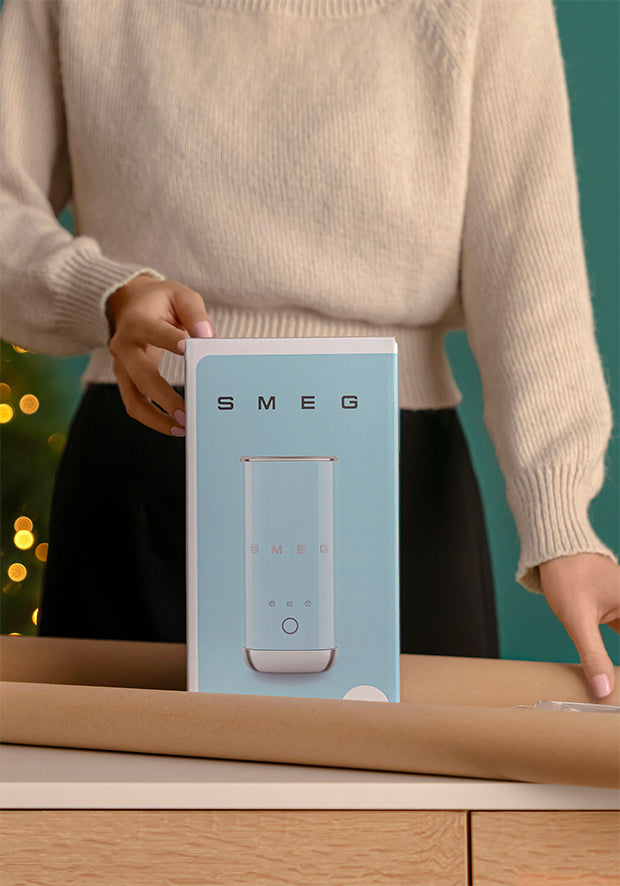 Smeg MFF02WHEU mini mælkeskummer hvid