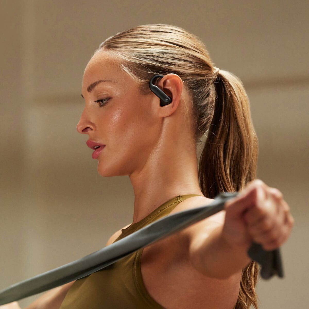 Beats by Dr. Dre Powerbeats Pro 2 Headset Trådløs Ørekrog, I ørerne Opkald/Musik/Sport/Hverdag USB Type-C Bluetooth Sort