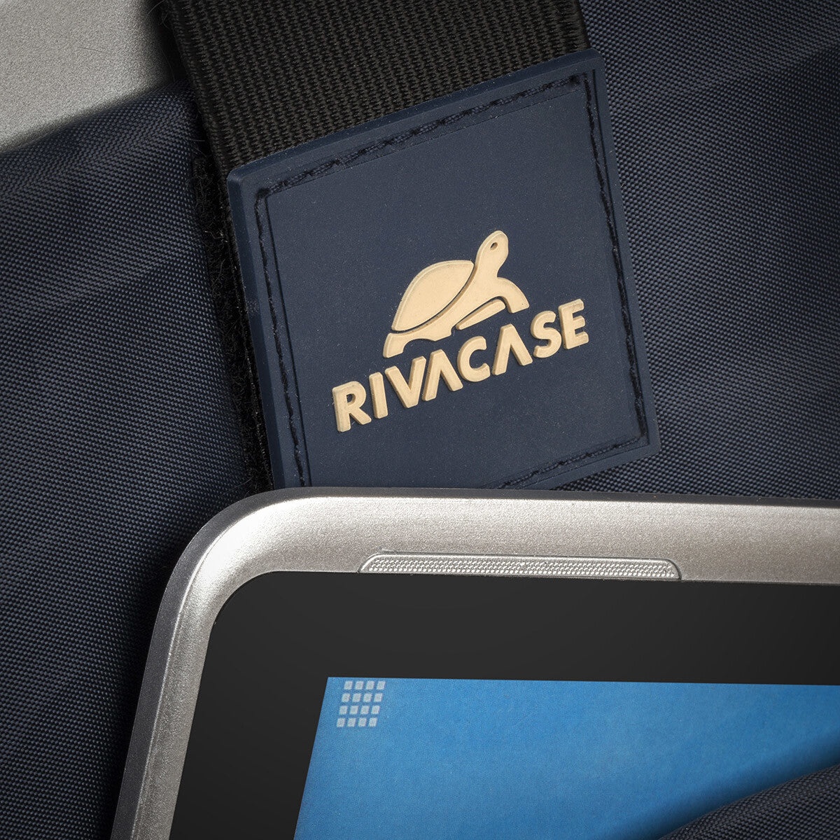 Rivacase 8460 43,2 cm (17") Rygsæktaske Sort