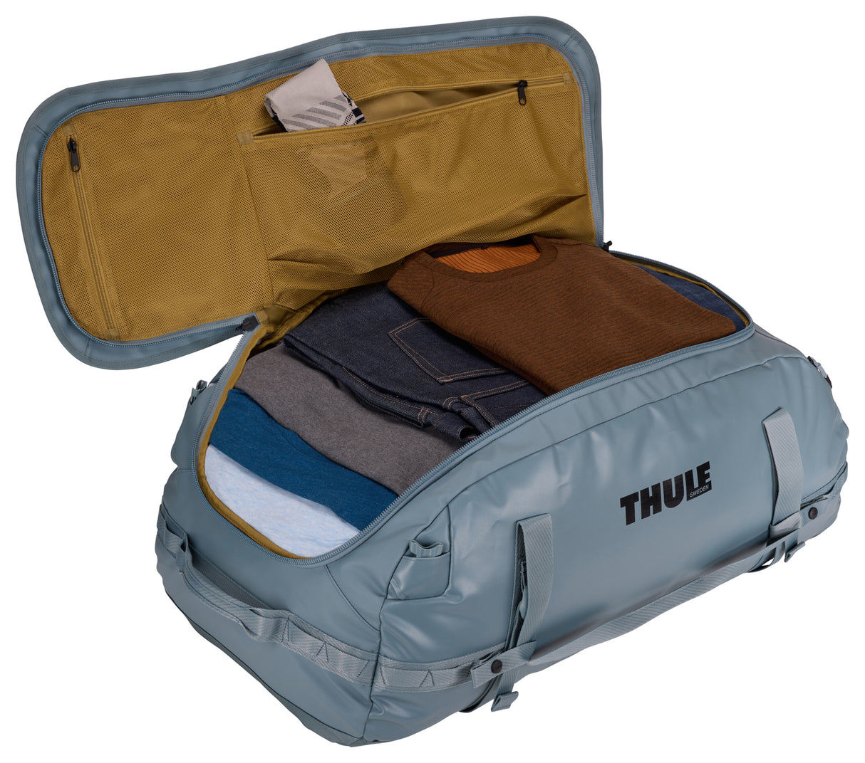 Thule Chasm Duffel 90L. Pond