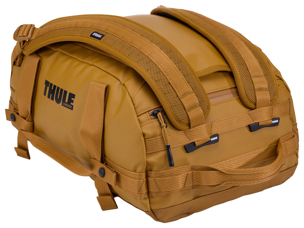 Thule Chasm 30L duffelbag. Gyldenbrun