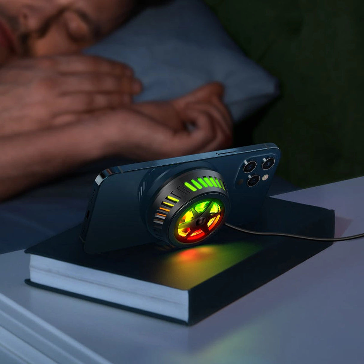 Acefast trådløs induktionsoplader med mørkegrå (E2) kølesystem