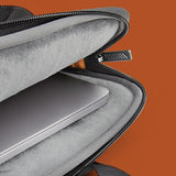 Uniq Stockholm bag for a 16" laptop - blue