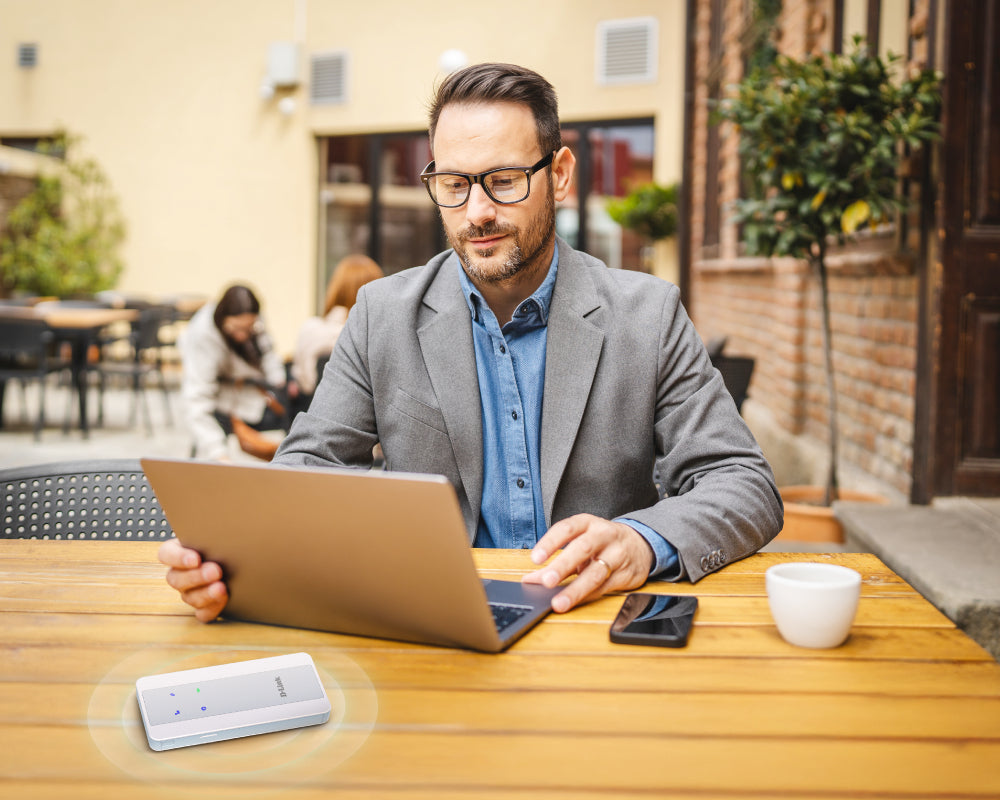 D-LINK 5G NR AX1800 Wi-Fi 6 Mobile Hotspot